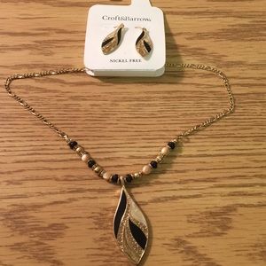 Black and Gold Earring and Necklace Set